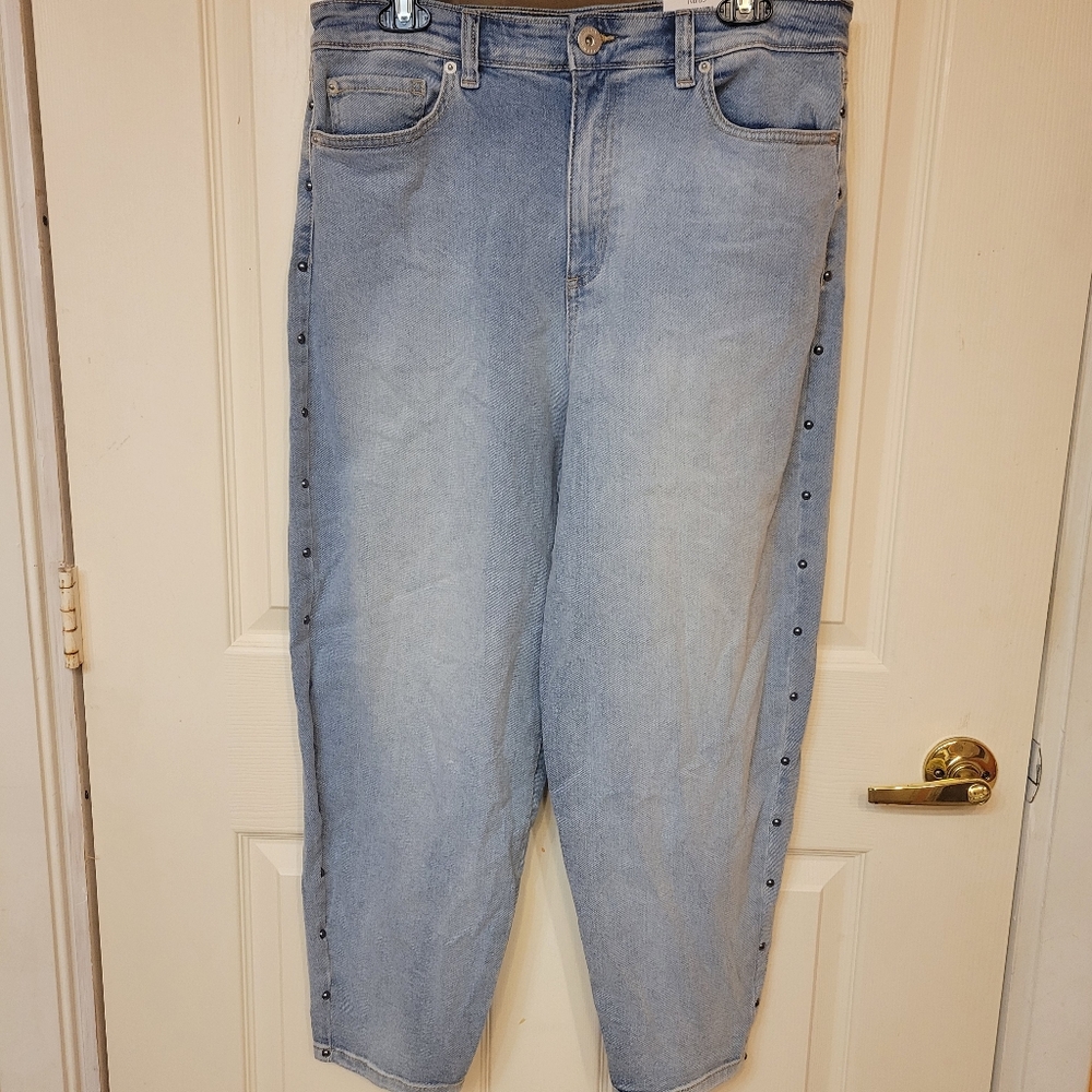 Inc International Concepts Women's High Rise Studded Cropped Mom Jeans Size 12